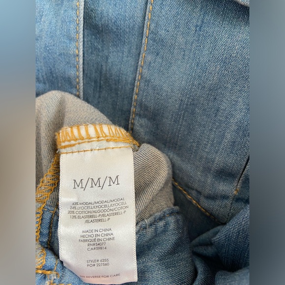 Cabi Long Sleeve Button Up Chambray Soft Denim Western Shirt Medium - Picture 5 of 11